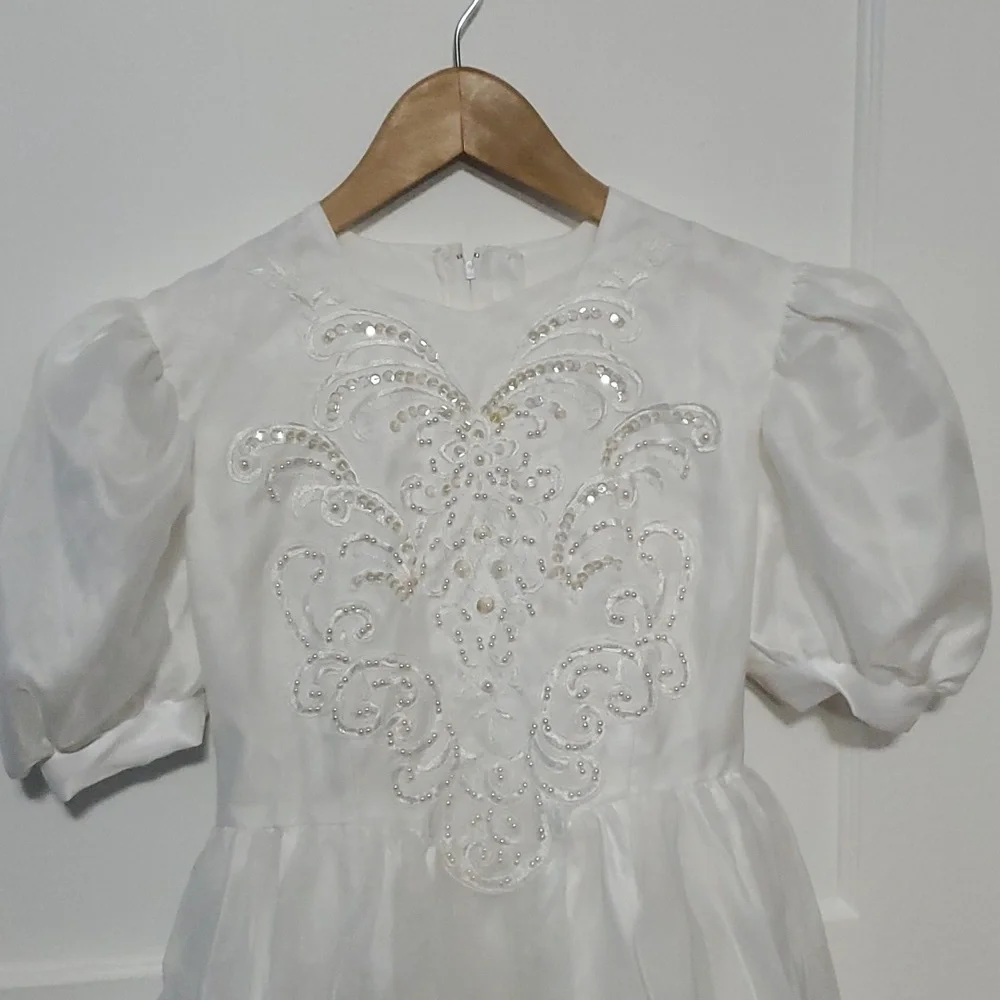 Anjorden white formal